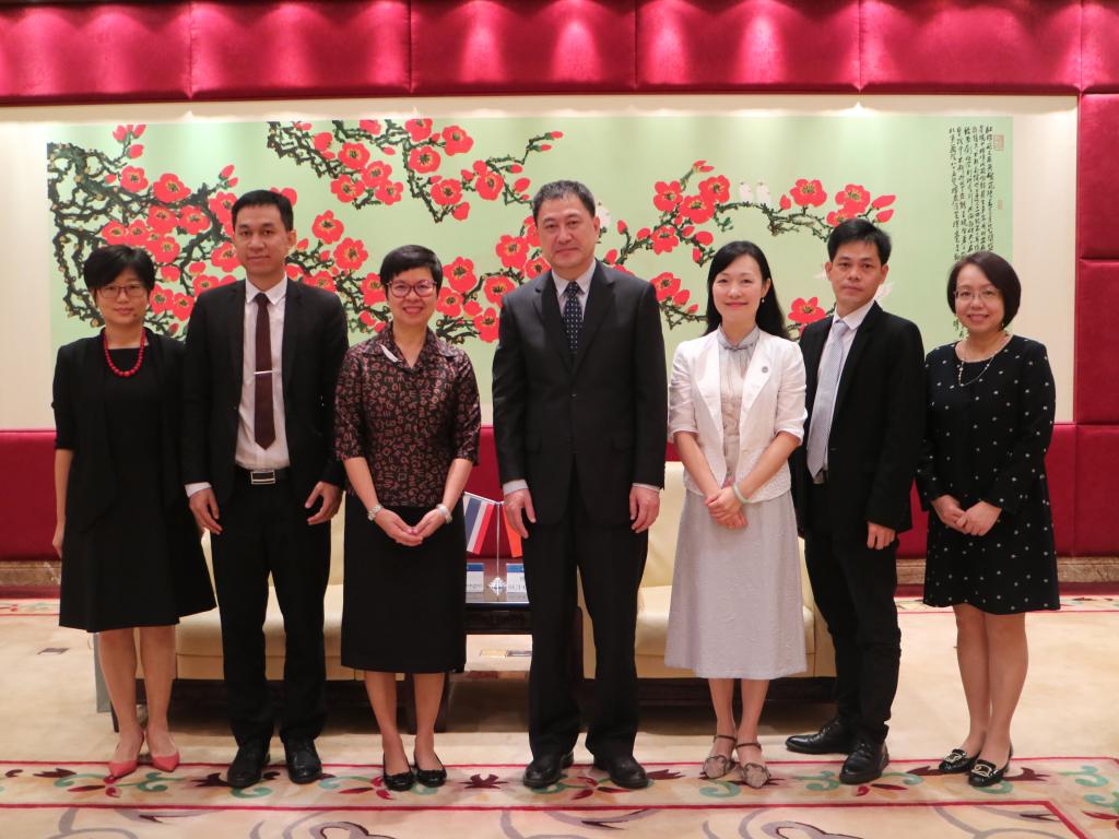 20201117泰国驻广州总领事来访-合影.jpg 20201117泰国驻广州总领事来访-合影.jpg